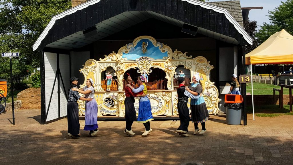 Dutch Dancing at Nelis Dutch Village