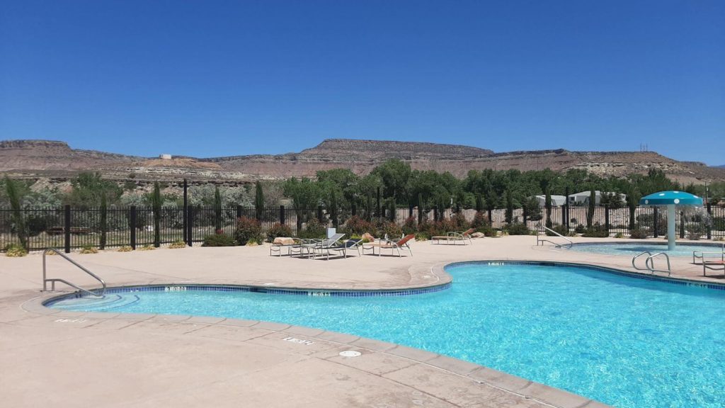 Fairfield Inn Virgin Pool with mountains