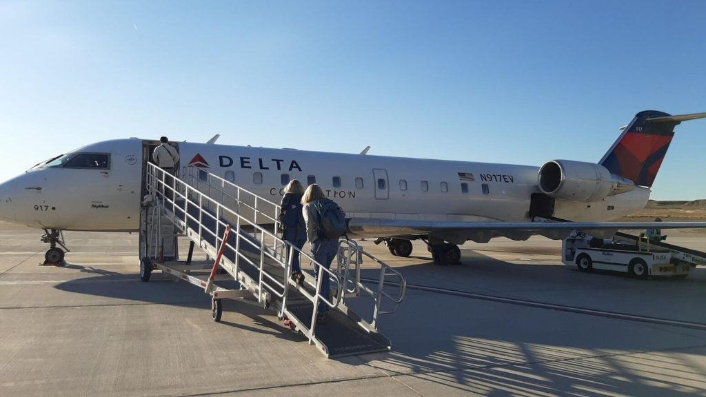 Delta Connection small airplane: credit card travel hacking