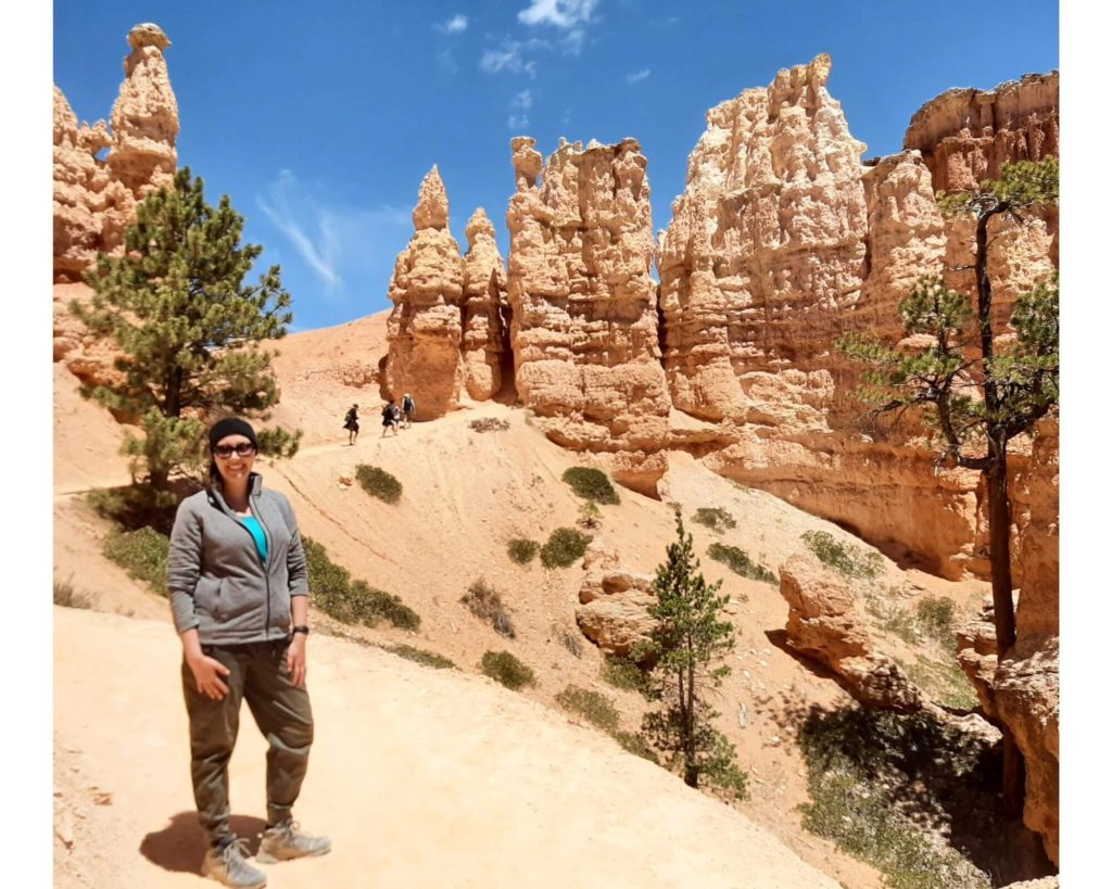 What to wear to go hiking: Athleta pants