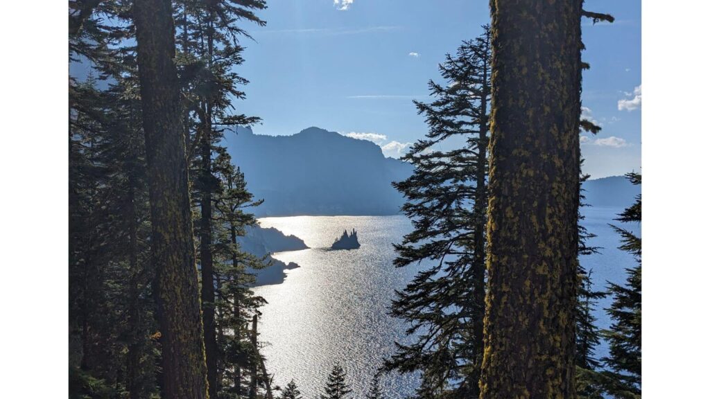 Crater Lake Viewpoints: Phantom Ship in Crater Lake