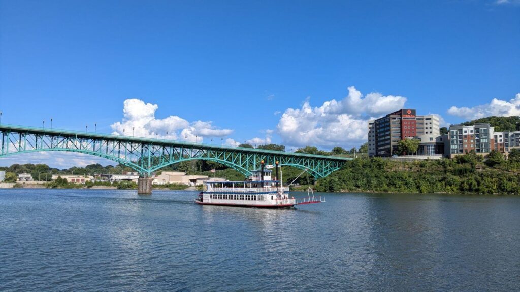 Cruise boat on the TN River - things to do in Knoxville